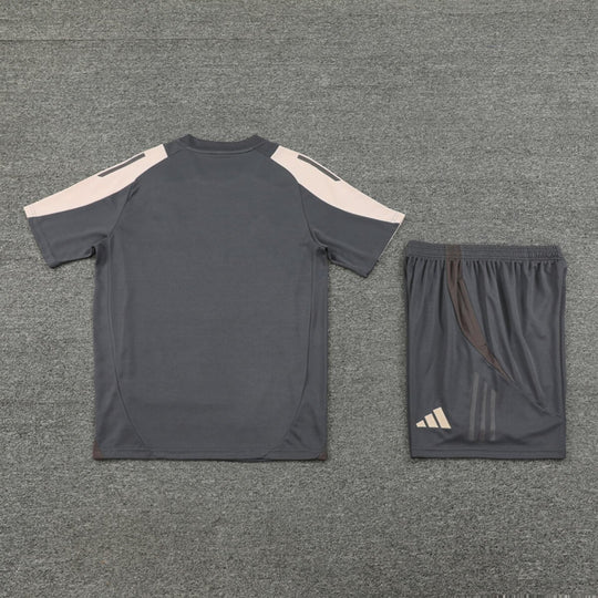 Conjunto Real Madrid Treino Camisa e Short Grafite 2024/25