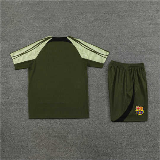 Conjunto Barcelona Treino Camisa e Short Verde Musgo 2023/24