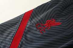 Kit Camisa + Short Liverpool Preto Treino 21/22